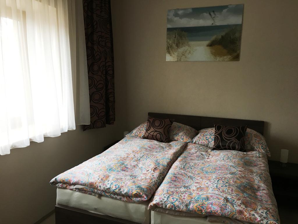 Pikolo - Izby Na Prenajom Hotel Nové Mesto nad Váhom Bagian luar foto