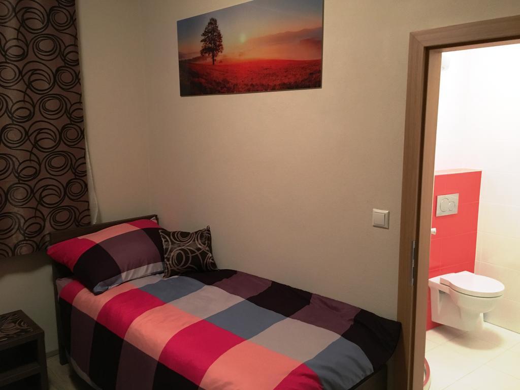 Pikolo - Izby Na Prenajom Hotel Nové Mesto nad Váhom Bagian luar foto